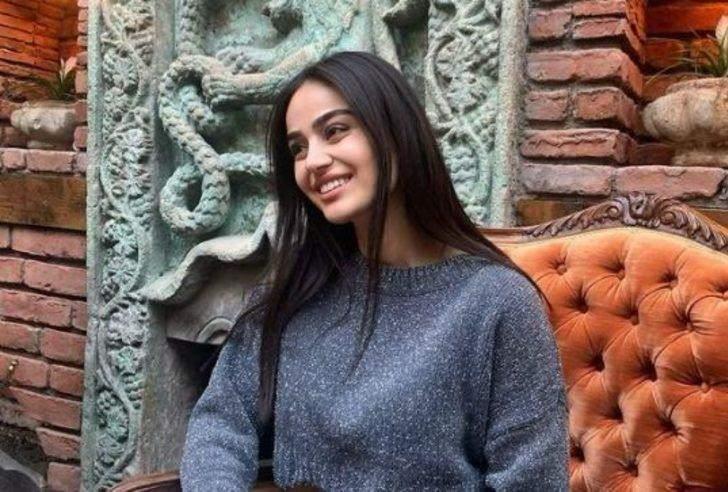 <p><strong>Samsak Döveci şarkısıyla büyük bir çıkış yakalayan Elif Buse Doğan, bir hayranı nedeniyle zor günler geçirdiği ortaya çıktı. </strong></p>
