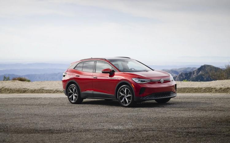 <p>Volkswagen ID.4   125 kW   <br />
354 km   <br />
<br />
1.870.000 TL</p>
