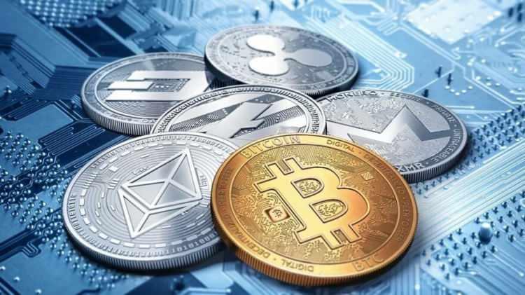 <p>7. <strong>Kripto Paralar ve Blokzincir Teknolojisi</strong></p>
<p>Bitcoin ve diğer kripto paraların değer dalgalanmaları.</p>
<p>Merkeziyetsiz finans (DeFi) ve blokzincir uygulamaları.</p>
<p>NFT'lerin geleceği ve dijital varlıkların evrimi.</p>