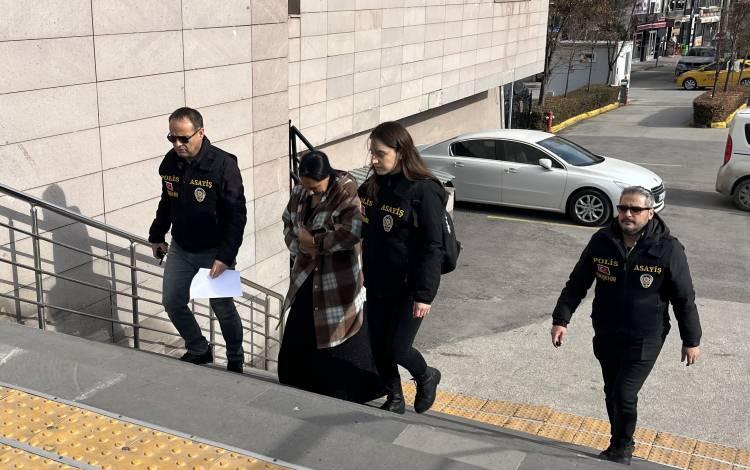 <p>Eskişehir’de hakkında hırsızlık suçundan kesinleşmiş toplam 291 yıl 7 ay hapis cezası bulunan ve 12. çocuğuna hamile olan Ceylan Ç. yakalandı.</p>
