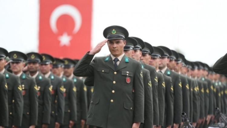 <p>TSK Astsubay alımı başvurusu ilanın yayım tarihi ile başlamış olup en geç 15 Aralık 2024 tarihine kadar yapılması gerekmektedir. </p>

<p> </p>
