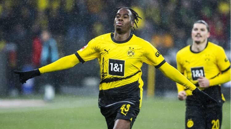 <p>17-JAMIE BYNOE-GITTENS / BORUSSİA DORTMUND 58.1 MİLYON EURO</p>
