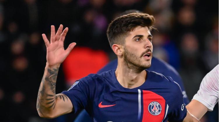 <p>11-LUCAS BERALDO / PSG 70.3 MİLYON EURO</p>
