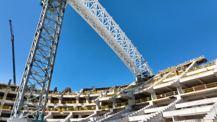 <p>Külahçı, “Projede stat sadece maçların oynanacağı gün futbol severlerin kullanacağı bir yer olmaktan çıkarılıp birçok branşta sporcuların, sporseverlerin ve gençlerin kullanacağı sosyal yaşam alanı olarak tasarlandı” dedi.</p>