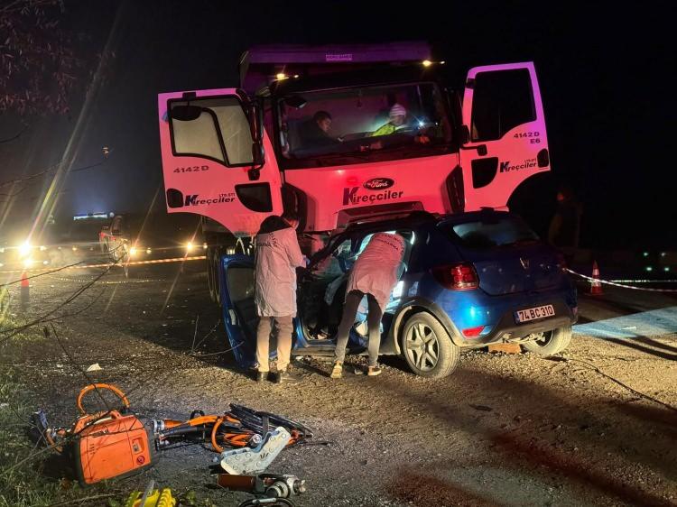 <p>Kamyon şoförü ise ifadesi alınmak üzere jandarma tarafından karakola götürüldü.</p>
