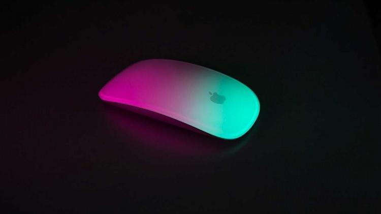 <p><span style="color:#B22222"><strong>9-10-11) MAGIC MOUSE, MAGIC TRACKPAD VE KEYBOARD</strong></span></p>
<p> </p>
<p>Diğer ürünler arasında ise Magic Mouse, Magic Trackpad ve Magic Keyboard artık USB-C’ye taşındığı için önceki tüm Lightning versiyonlar satıştan kaldırıldı.</p>