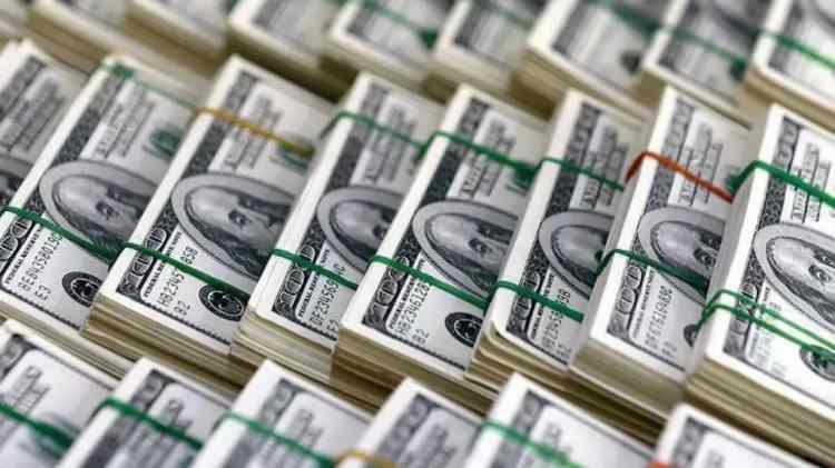 <p>Altrata raporuna göre, Kuzey Amerika 2023 yılında 1111 milyardere ev sahipliği yaparak küresel milyarder nüfusunun üçte birini oluşturdu. Kıta, tüm bölgeler arasında en hızlı büyümeyi gerçekleştirdi ve küresel payını yüzde 33,4'e yükseltti.</p>