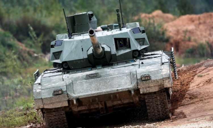 <p><strong><span style="color:#B22222">2) T-14 ARMATA - Rusya </span> | 80 KM</strong></p>