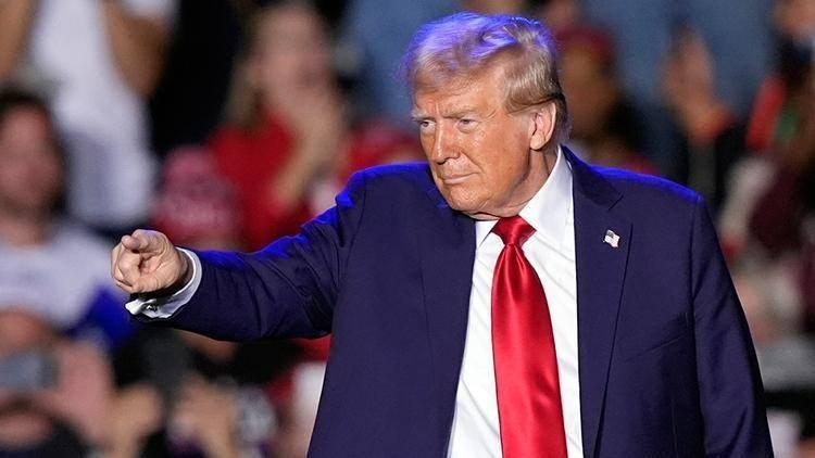 <p><strong><span style="color:#B22222">DONALD TRUMP </span> | 1.90 M</strong></p>