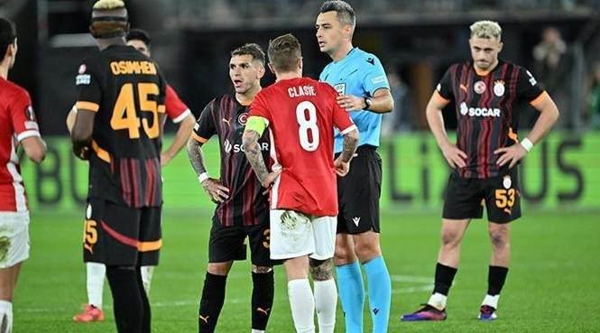 <p><strong>"Galatasaray, daha fazla koşan bir takım. Oyuncularımla gurur duyuyorum. Tempoyu yüksek seviyede tutabiliyorlar."</strong></p>
