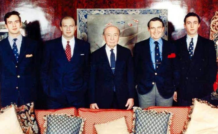 <p>Koç Holding'in hisselerinin yüzde 73.5'ini paylaşan Koç ailesinin, en yüksek hisseye sahip üyeleri kadınlar olurken hisselerin büyük çoğunluğu ailenin ikinci kuşak üyelerinde toplanmış durumda.</p>