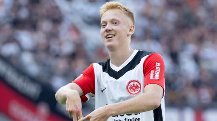 <p>27- HUGO LARSSON / EINTRACHT FRANKFURT DEĞERİ: 46.8 MİLYON EURO</p>
