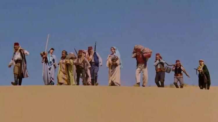 <p>Her izlendiğinde yüzleri gülümseten, efsane oyuncu kadrosu ile iki düşman ailenin birbiri ile olan anlaşmazlıklarını komedi çerçevesinde anlatan Tosun Paşa filminin nerede çekildiği izleyiciler tarafından merak konusu olmuştu. </p>
