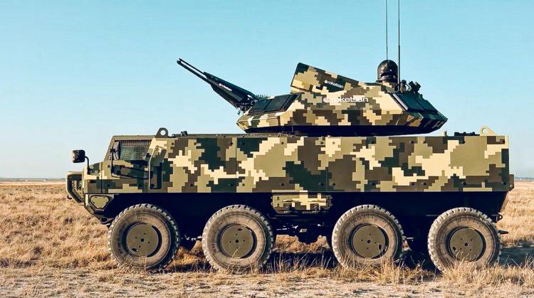 <p>BURÇ Mobil Hava Savunma (MHSS) Sistemi, üstün ateş gücünü (SUNGUR füzesi ve 20/30 mm top), aktif ve pasif sensörleri ile mevcut ve gelecekteki tüm muharebe sahası hava tehditlerine karşı angaje olmak için gereken dinamikleri bir araya getirerek, maliyet etkin optimize çözüm üretebilen yeni nesil hava savunma sistemi olarak öne çıkıyor.</p>
<p>Muharebe sahasında ve geri bölgede bulunan hareketli/sabit birlik ve tesislerin kısa menzilli hava savunmasında kullanılacak omuzdan atılan hava savunma füze sistemi olan SUNGUR'un 8 kilometre üstü menzili bulunuyor. SUNGUR Hava Savunma Füze Sistemi, ayrıca, farklı platform entegrasyonlarına uyumlu şekilde tasarlandı.</p>