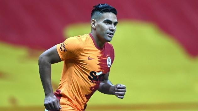 <p>3. Radamel Falcao<br />
<br />
Monaco ve Atletico Madrid formalarıyla dünyanın en iyi forvetlerinden biri olarak görülüyordu.</p>