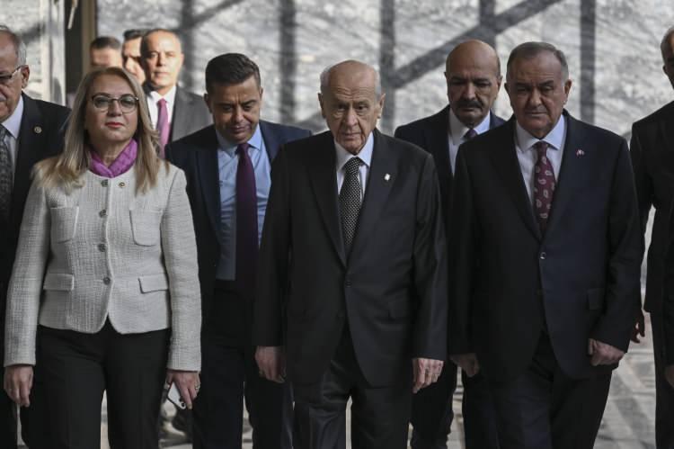 <p>Milliyetçi Hareket Partisi (MHP) Genel Başkanı Devlet Bahçeli, bugün partisinin TBMM'deki grup toplantısında konuştu. </p>
