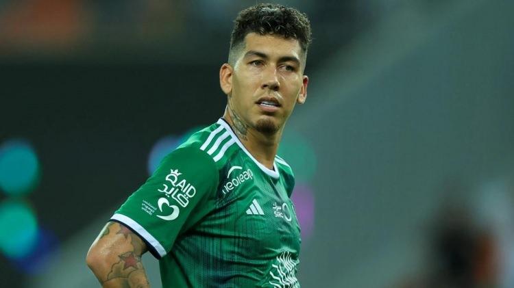 <p>Portekizli teknik adamın Firmino'yu hücuma liderlik edecek ideal profil olarak gördüğü aktarıldı.</p>
