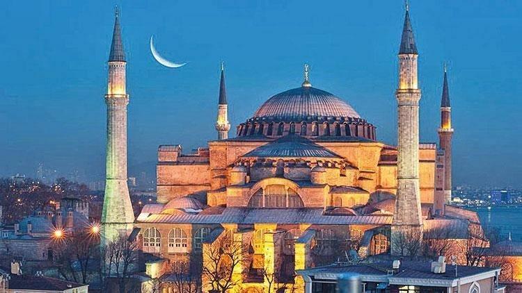 <p>Güleç, yapılan tüm bakım onarım çalışmalarının Ayasofya'ya gelen ziyaretçileri ve ibadet edenleri rahatsız etmeden yürütüleceğini söyleyerek, "İçeride bir iskelet kurma durumu söz konusu olacak. Mecbur ona yapacağız. Çünkü içeriden de tavanı kubbe içinde desteklememiz lazım. Bunu da projelendirme aşamasındayız. Ziyaretçileri ve ibadet eden vatandaşlarımızı en az rahatsız edecek biçimde yapmayı düşünüyoruz. Makul iskele oluşturmaya çalışıyoruz." dedi.</p>

<p> </p>
