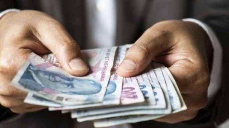 <p>SSK ve Bağ-Kur’dan emekli olup da Temmuz 2024’ten bu yana en düşük emekli aylığı (12 bin 500 lira) alan 4 milyon kişi bulunuyor.</p>