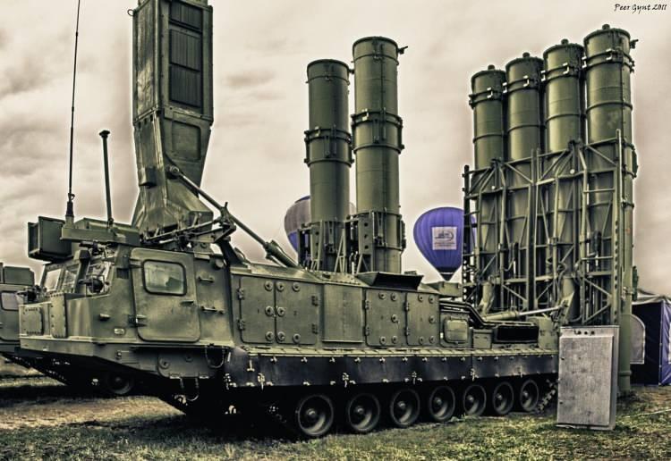 <p><strong> S-300VM, BUK-M2 | </strong> Rus ve yerel sistemlerle donanmış.</p>