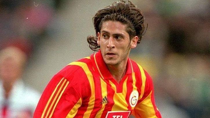 <p>ÜMİT DAVALA - Şarkıcı</p>
