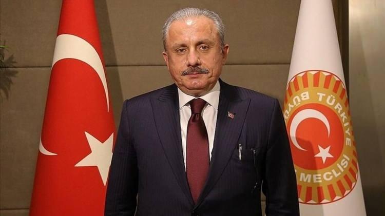 <p>Mustafa ŞENTOP </p>
<p> </p>
<p>Tekirdağ doğumlu</p>