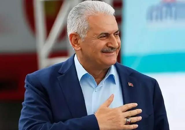 <p><span style="color:inherit">Binali YILDIRIM</span></p>
<p> </p>
<p><span style="color:inherit">-</span><span style="color:inherit">Erzincan Refahiye doğumlu</span></p>
<p> </p>