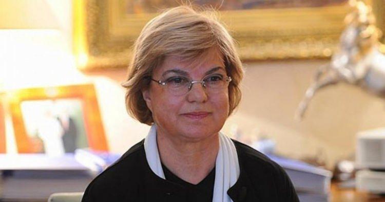 <p>Tansu ÇİLLER </p>
<p> </p>
<p>Muğla doğumlu </p>