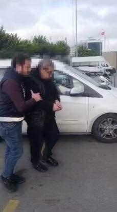<p>Polisin çalışması sürüyor.</p>