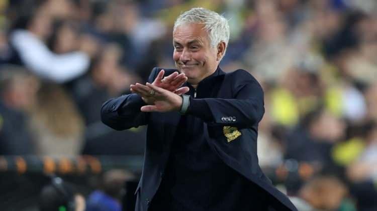 <p>Jose Mourinho, daha sonra Beşiktaş maçı ile ilgili sözlerine şöyle devam etti:</p>
