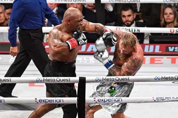 <p>Ancak 58 yaşındaki Tyson'un 700 milyon doları cebine koyması için ilk maçta sayıyla yenildiği 27 yaşındaki rakibi Jake Paul'u 3 dakika içerisinde nakavt etmesi gerektiği haber detayında yer aldı.</p>