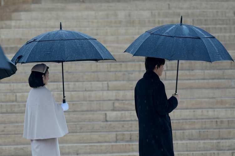 <p>Japonya Veliaht Prensi Fumihito ve Veliaht Prensesi Kiko, Cumhurbaşkanı Recep Tayyip Erdoğan ile görüşmek üzere Türkiye'ye geldi.</p>
