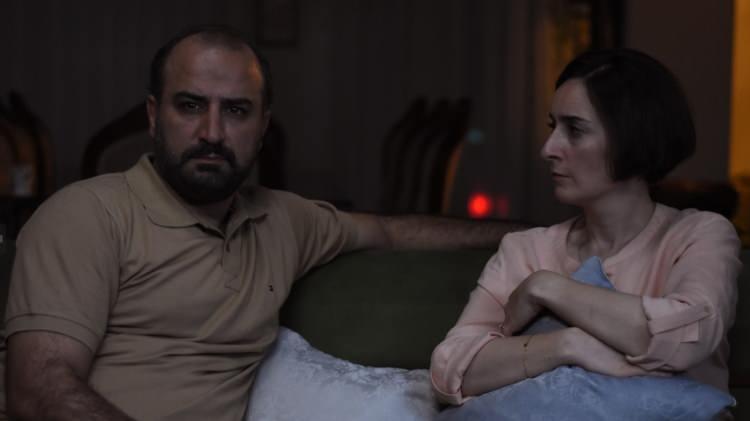 <p><span style="color:#B22222"><strong>3. THE SEED OF THE SACRED FIG</strong></span></p>
<p>İranlı yapımcı Muhammed Rasulof imzalı bu film, siyasi huzursuzluk içinde paranoya ile boğuşan bir yargıçın hikayesine odaklanıyor.</p>