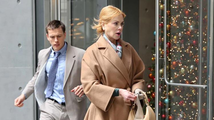 <p><span style="color:#B22222"><strong>1. BABYGIRL</strong></span></p>
<p>Nicole Kidman'ın yeni filmi, üst düzey yönetici olan bir kadının (Nicole Kidman), şirketin yeni stajyeriyle yaşadığı ilişkiyi konu ediyor.</p>
