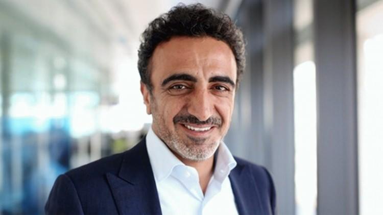 <p>Yedinci sıradaki isim ise Hamdi Ulukaya. Toplam varlığı 2.5 milyar dolar.</p>
