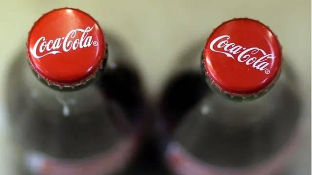 <p>8 - Coca Cola</p>
