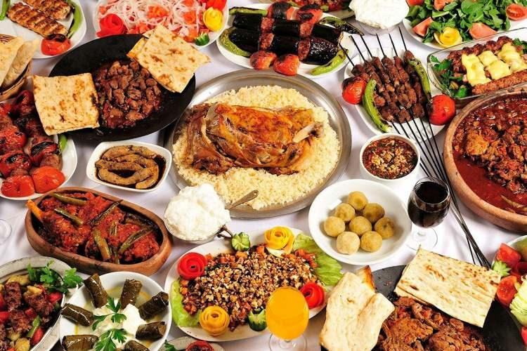 <p>TasteAtlas, Türkiye'nin en popüler 20 geleneksel yemeğini sıralayarak bu mutfağın ne kadar kapsamlı olduğunu ortaya çıkardı. </p>