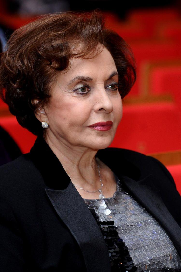 <p><span style="color:#000000"><strong>Türk tiyatrosunun duayen isimlerinden Ayten Gökçer, 14 Mayıs 2024 tarihinde 84 yaşında hayatını kaybetti. </strong></span></p>