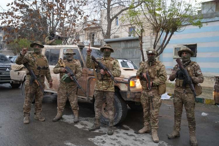 <p><strong>“Biz Münbiç'ten çıktıktan sonra Kobani, Rakka, Haseki'ye gideceğiz. Suriye'de PKK'nın ismi kalmayacak. </strong></p>
