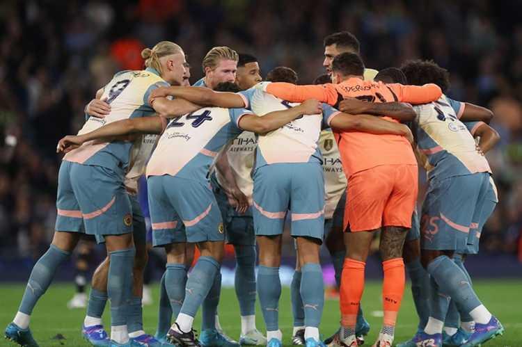 <p>1- Manchester City - 129.000</p>