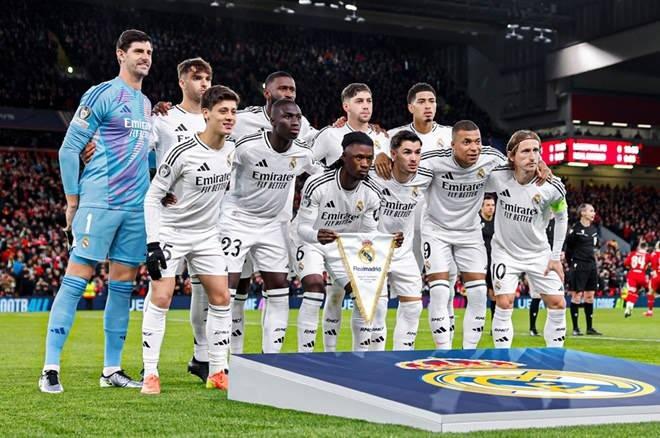 <p>2- Real Madrid - 125.000</p>