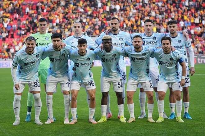 <p>173- Adana Demirspor - 2.500</p>