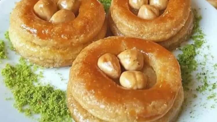 <p>Altın Bilezik Tatlısı Tarifi</p>

<p>Churros Tarifi</p>

<p>Biryani Tarifi</p>

<p>Grip Düşmanı Tatlı Tarifi</p>
