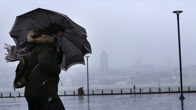 <p>Meteoroloji konusunda paylaşımlar yapan Gökhan Günerler ise sosyal medyadan hava durumu tahminini paylaştı ve İstanbullular için evde oturun uyarısı yaptı.</p>
<p> </p>