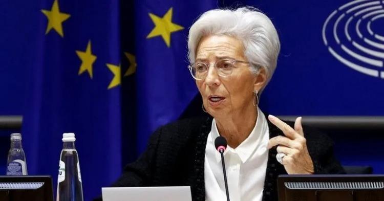 <p>İkinci sırada Avrupa Merkez Bankası Başkanı Christine Lagarde.</p>