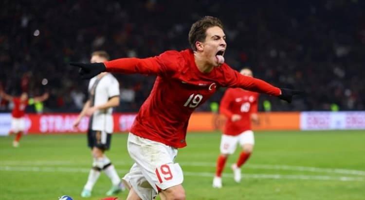 <p>Kenan Yıldız - T&uuml;rkiye</p>
