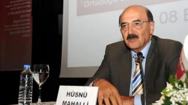 <p>Hüsnü Mahalli, <strong>"Suriye’yi mahvedecekler"</strong> diyerek ÖSO direnişine karşı çıktmıştı.</p>