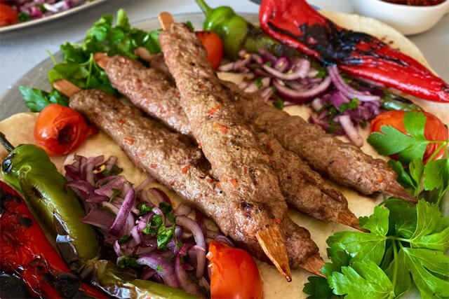 <p><strong>14- Adana Kebap</strong></p>
