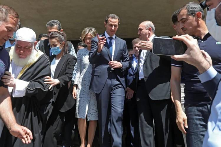 <p>İlgili soruyu cevaplayan 'yapay zeka' fiziken taşınması zor olan böylesine büyük bir miktar için büyük bir lojistik operasyon ve devasa uçak kapasitesinin gerekli olduğu değerlendirmesinde bulundu. Ayrıca paranın büyük bir kısmının dijital yollarla transfer edilmiş olabileceği yorumunu da yaptı.</p>