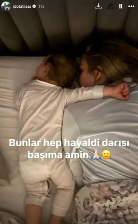 <p><span style="color:#800080"><strong>"BUNLAR HEP HAYALDİ DARISI BAŞIMA"</strong></span></p>
<p><span style="color:#000000"><strong>İdo Tatlıses, son olarak eşi ve oğlunun uyurken pozlarını sosyal medya hesabından paylaştı. Ünlü isim "Bunlar hep hayaldi darısı başıma Amin" notu eklerken eşi Yasemin Şefkatli'den yorum gecikmedi.</strong></span></p>
